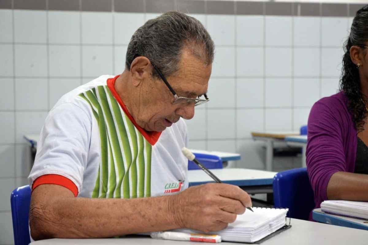 A Importância de Aprender um Segundo Idioma para Atender Novos Clientes no Ramo de Logística em Brasília